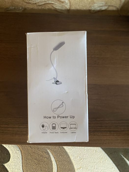 Свідодіодна лампа з гнучкою ніжкою