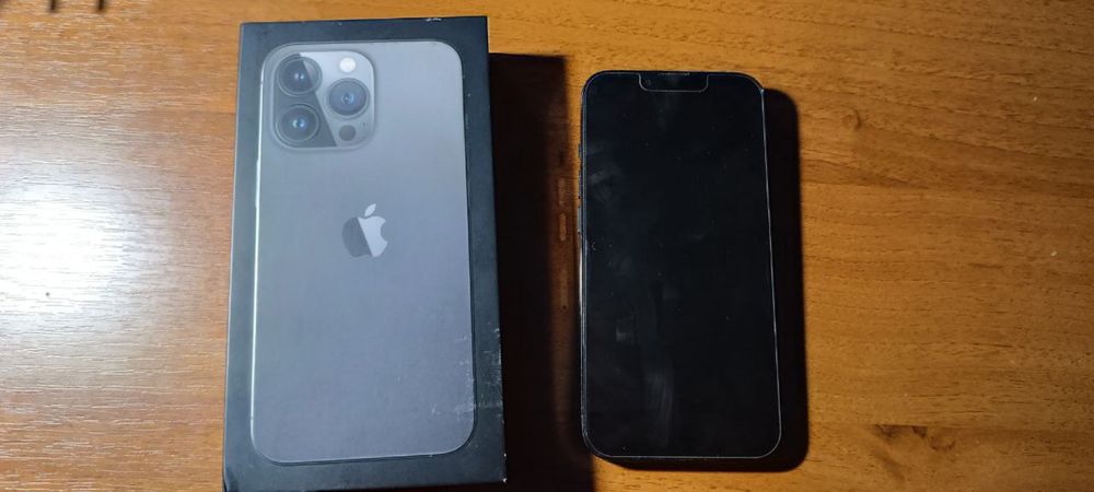 Продам iphone 13pro 256gb