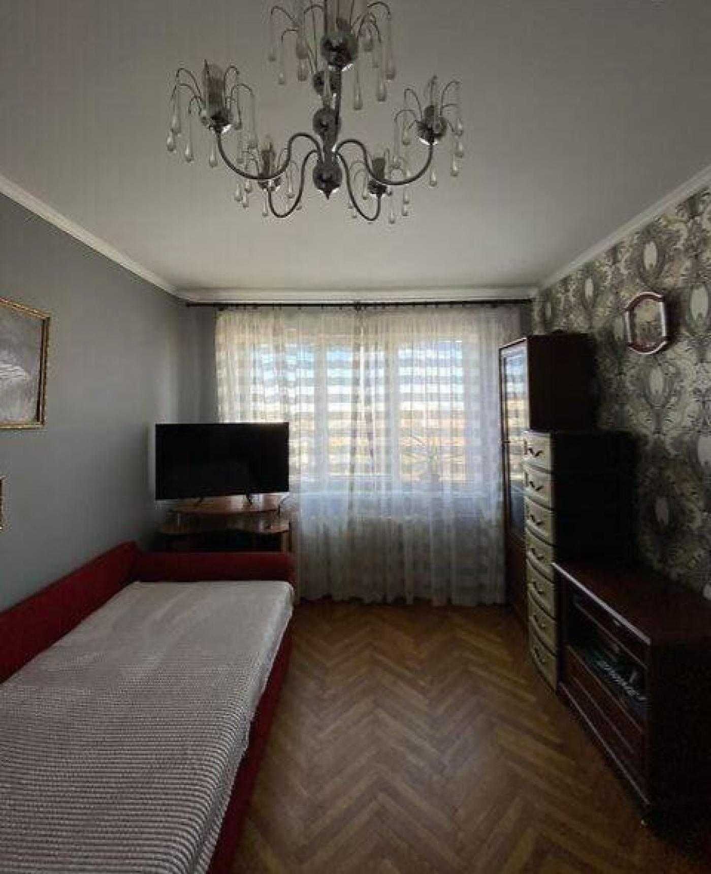 Продаж 3-кімнатної квартири з ремонтом в центрі Вишневого