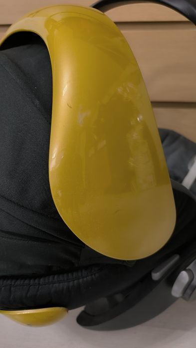 Cybex Cloud Q z bazą