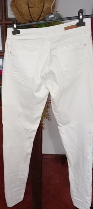 Calça branca.....