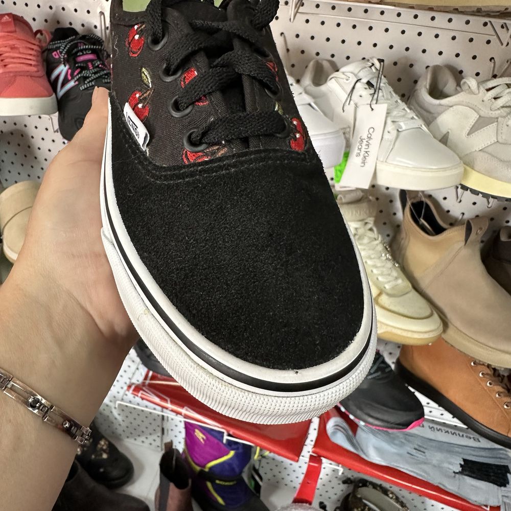 VANS - жіночі  мокасини.   Оригінал.  Нові. Розмір   36,5