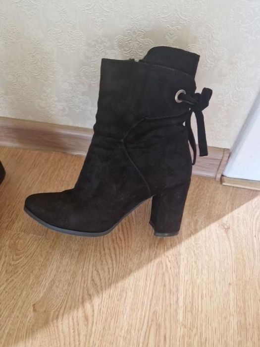 Ботинки жіночі демісезонні