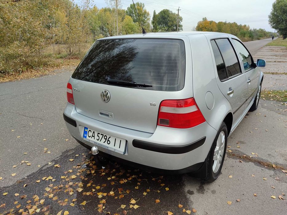 Volkswagen Golf 4 в рідній фарбі/1.6 МПІ/Супер стан