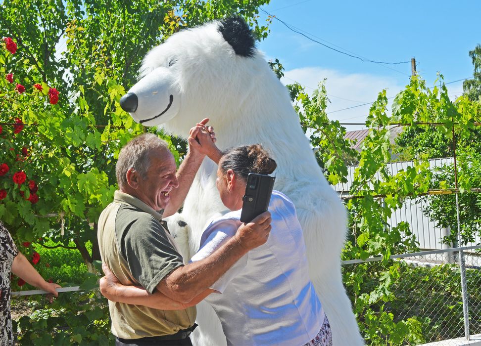 Білий ведмідь Луцьк, привітання в Луцьку, аніматор, ростова лялька