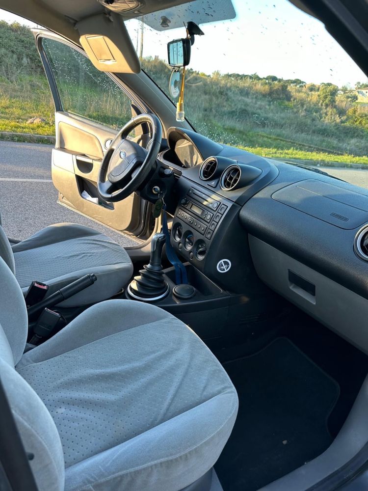 Ford fiesta 1.25 ghia
