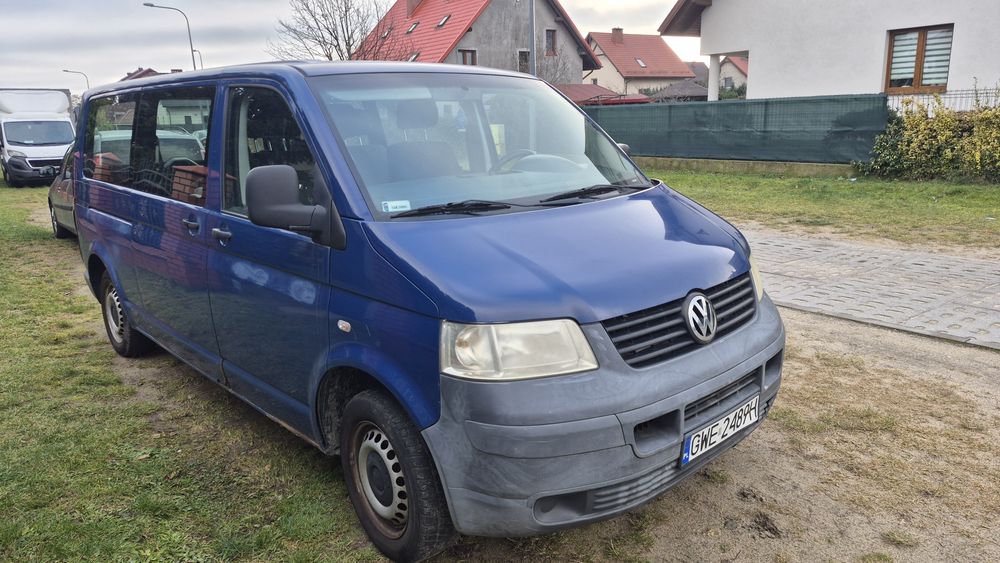 Vw t5 transportem 9 osobowy. 1.9
