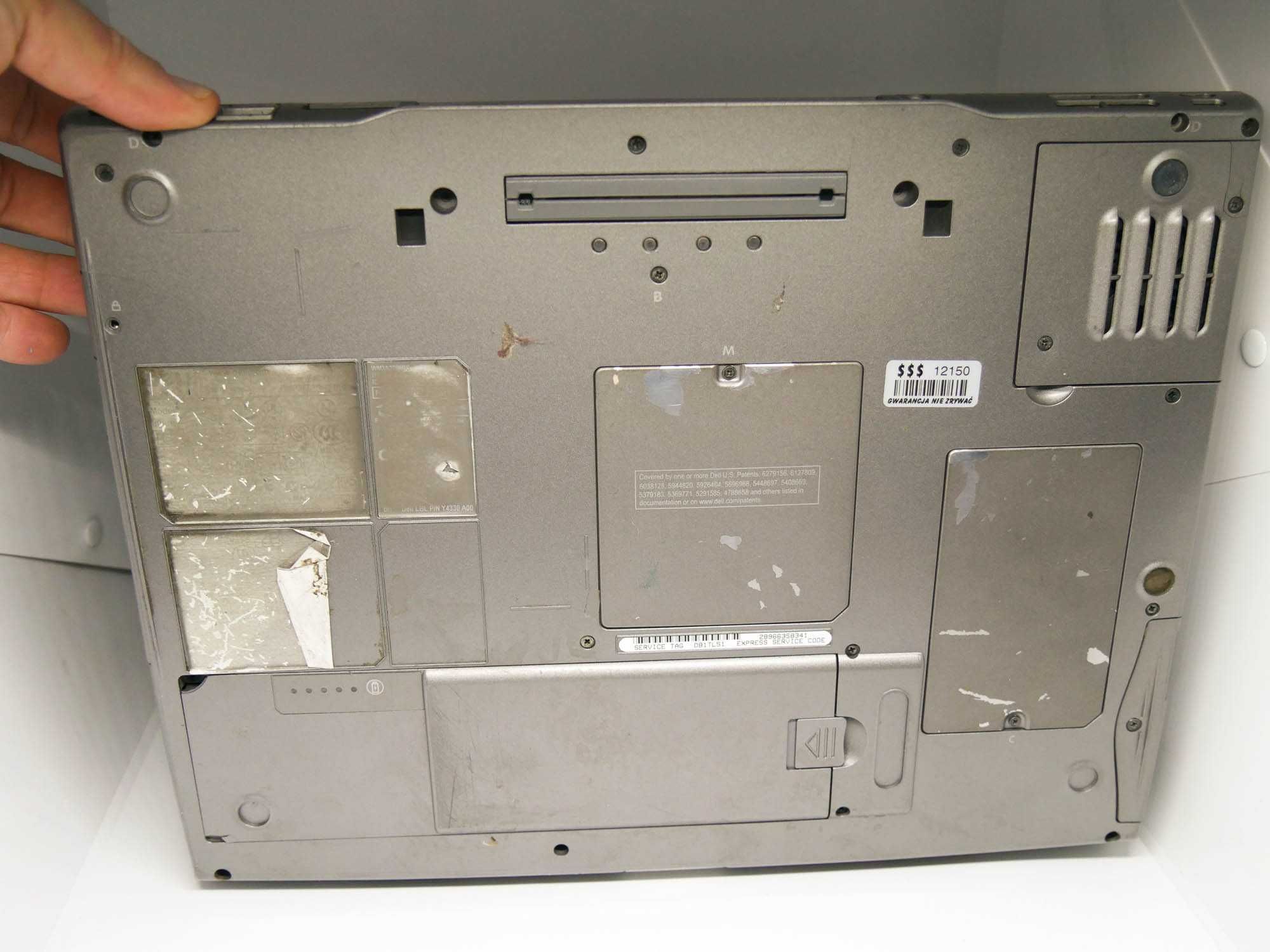 Laptop DELL Latitude D800 opcja paczki / osobisty odbior