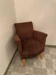 Conjunto 2 cadeirões, castanho com relevo