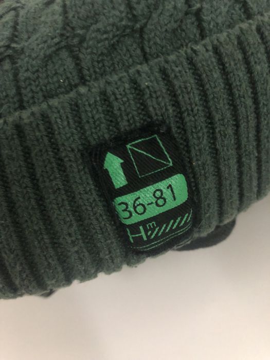 Шапка с козырьком H&М