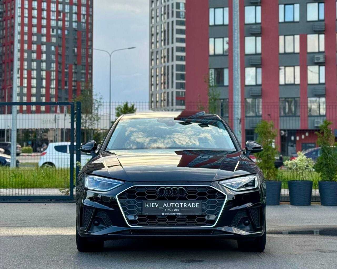 Продаж Audi A4 Premium