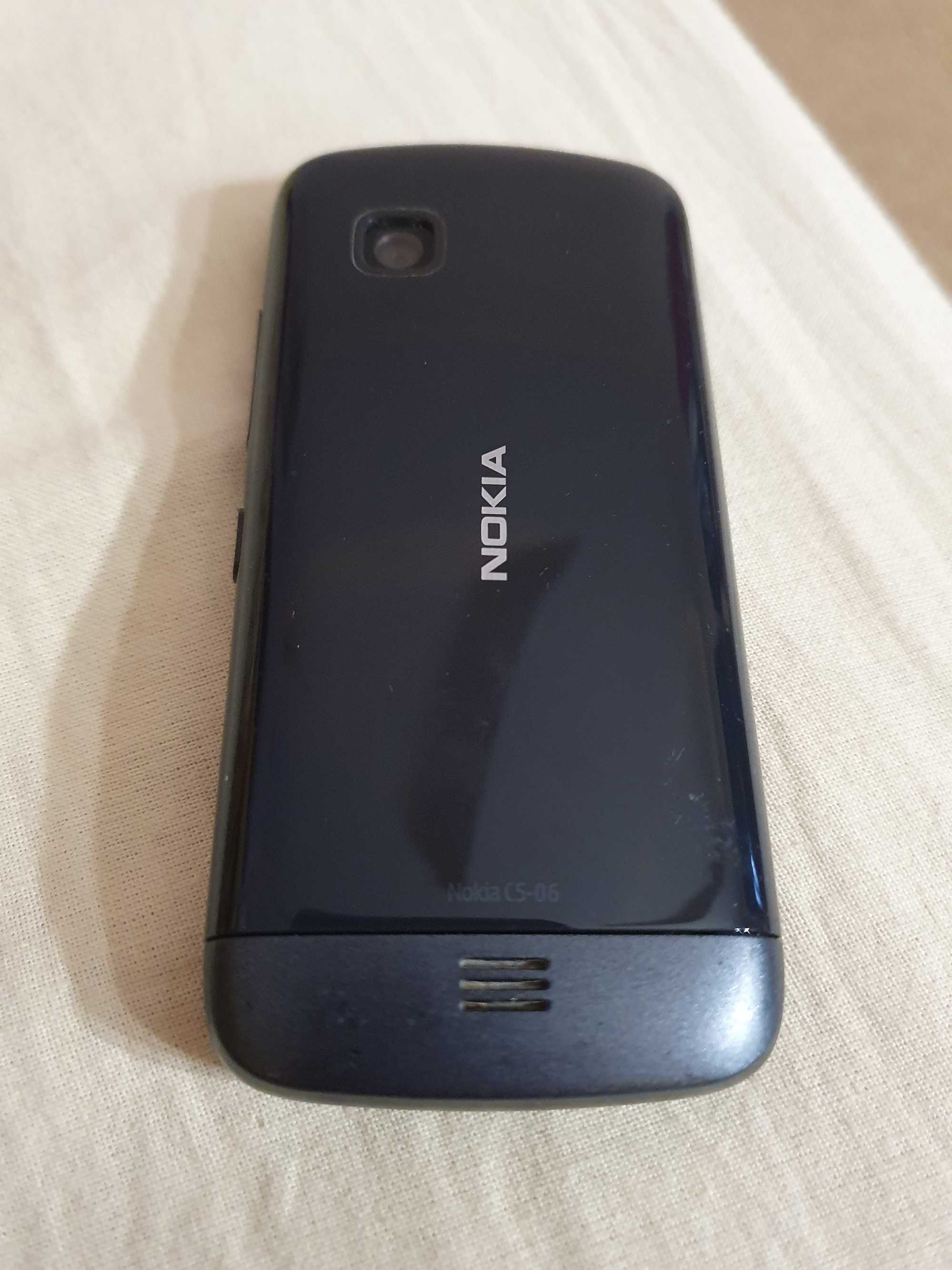 Мобільний телефон Nokia C5-06