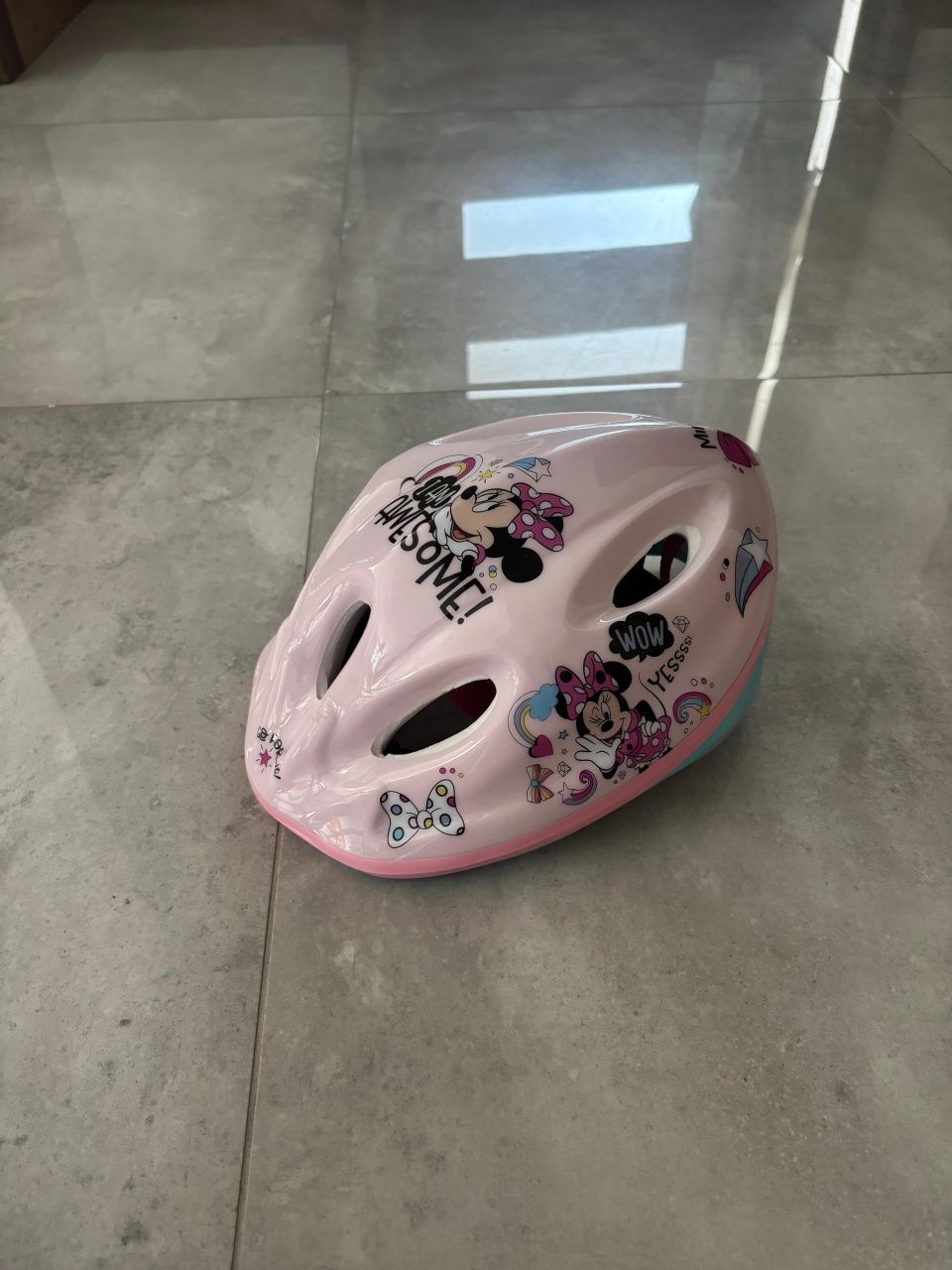 Kask dziecięcy z regulacją, dziecko, dzieci, zabawki