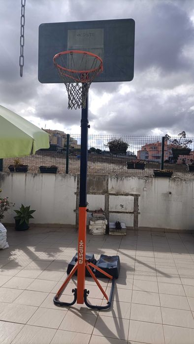 Tabela de Basquetebol com pé