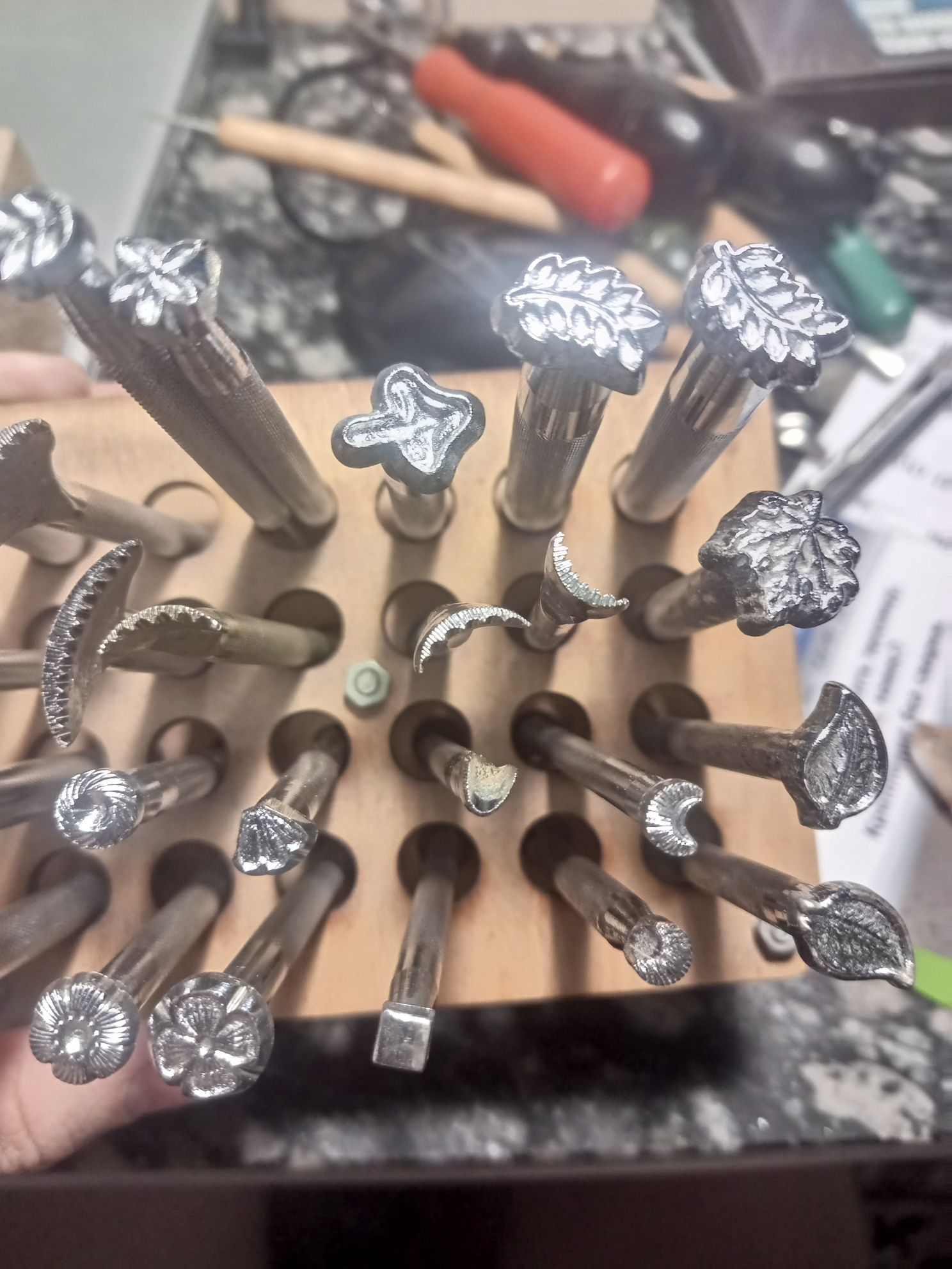 Штампи для тиснення шкіри (craftool, craftool co.)