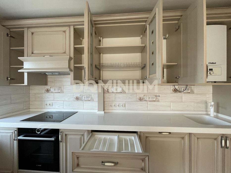 Продається 3 кімнатна квартира в м. Хуст