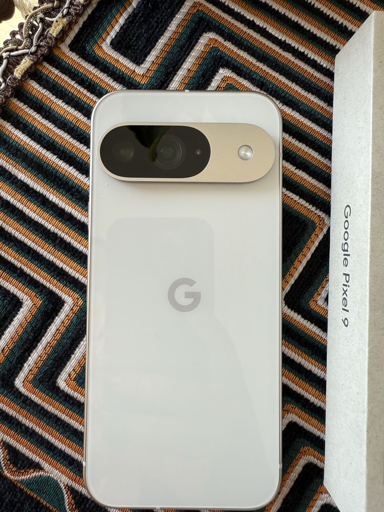 Google Pixel 9- 128 Gb (2 semanas de uso) como novo