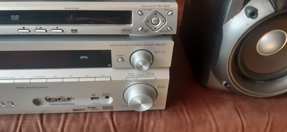 Amplituner Pioneer VSX-817 7.1 CH plus DVD Pioneer  DV-2850 i kolumny