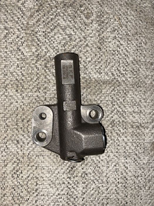 Натяжитель ремня