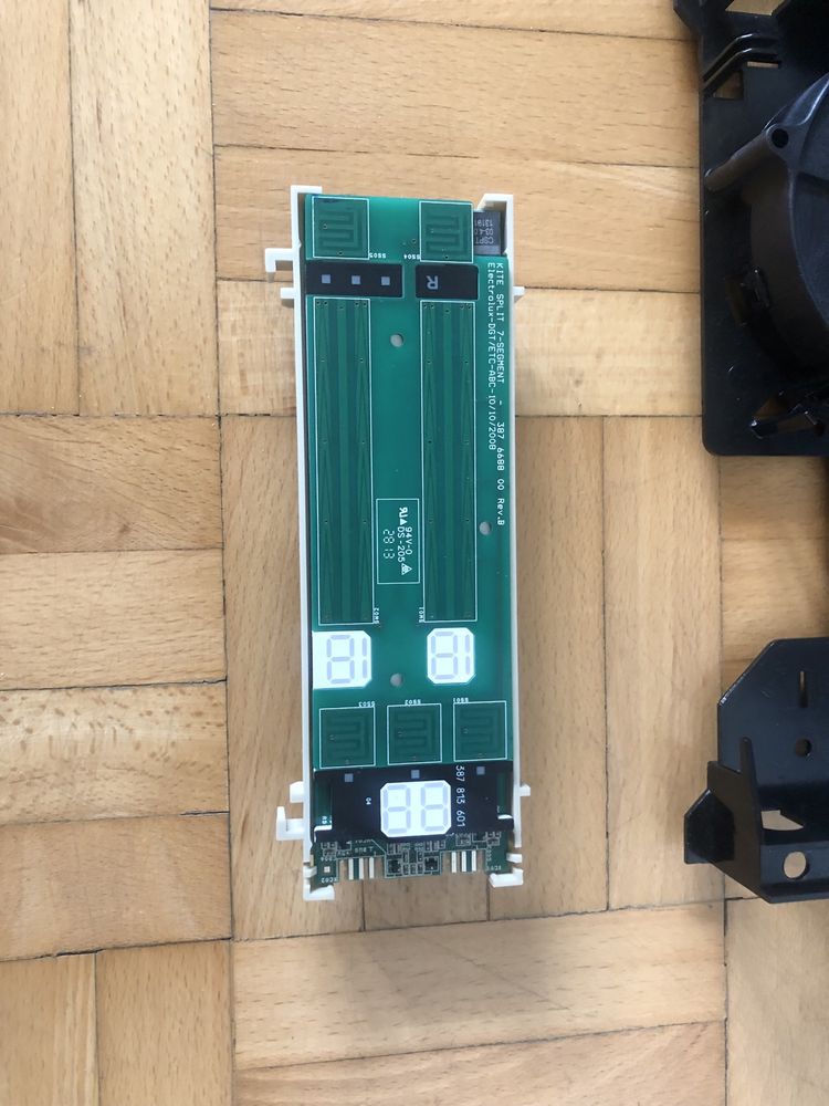 Moduł indukcyjny electrolux. EHL7640FOK