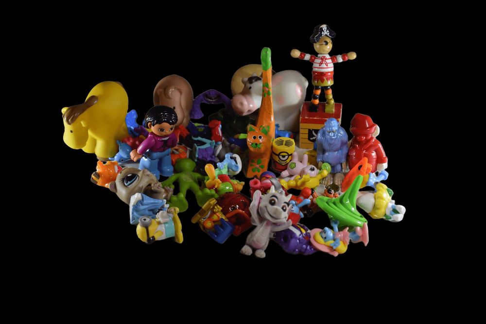 zestaw 46 zabawek i figurek dla dziecka