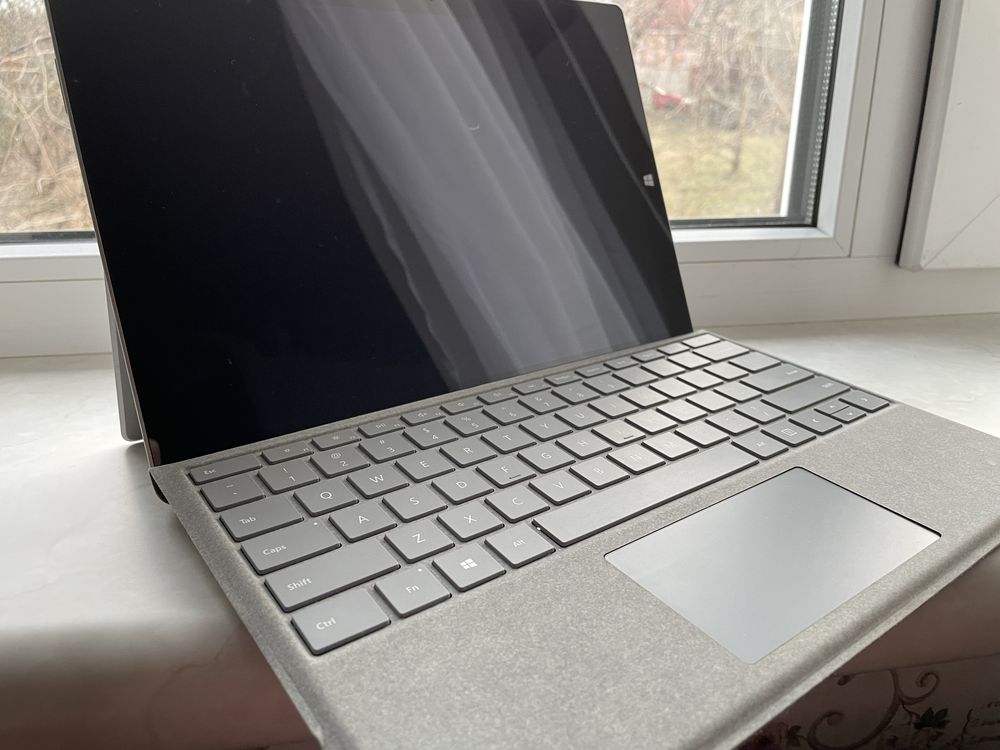 Планшет-ноутбук Microsoft Surface pro 3 i7 8gb/256gb USA