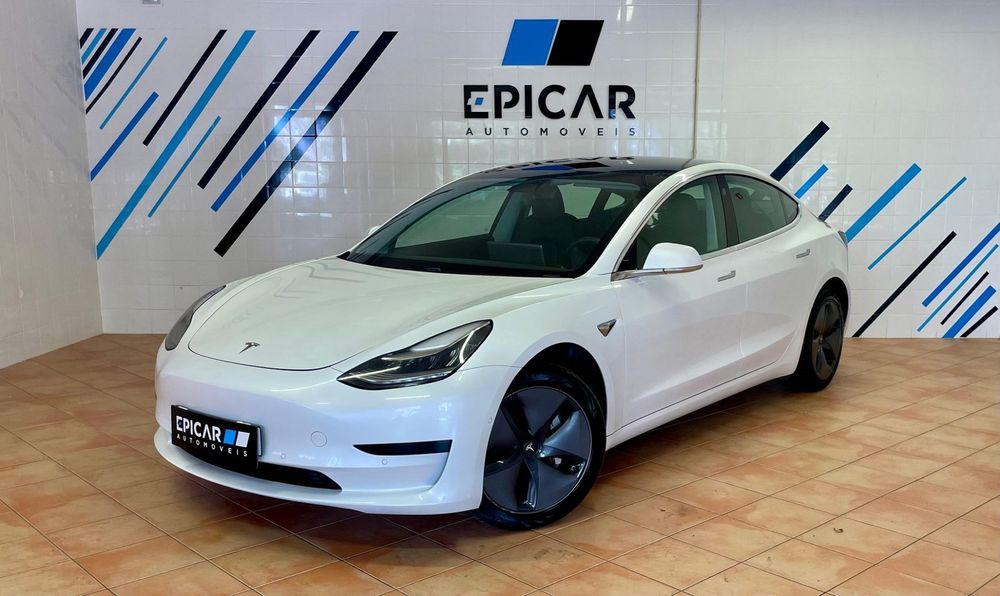 Tesla Model 3 Standard Range Plus RWD