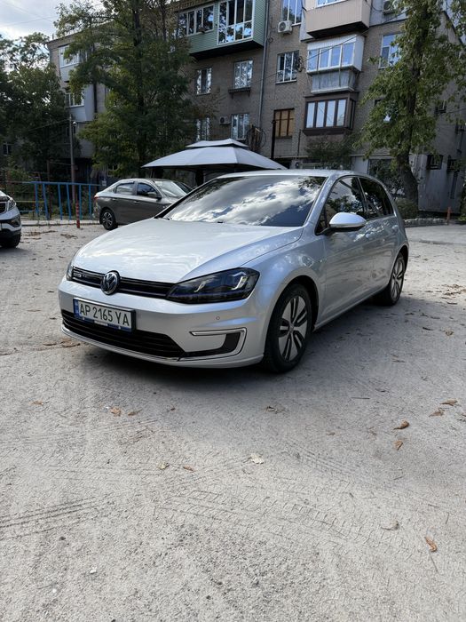 Volkswagen E-golf 2016