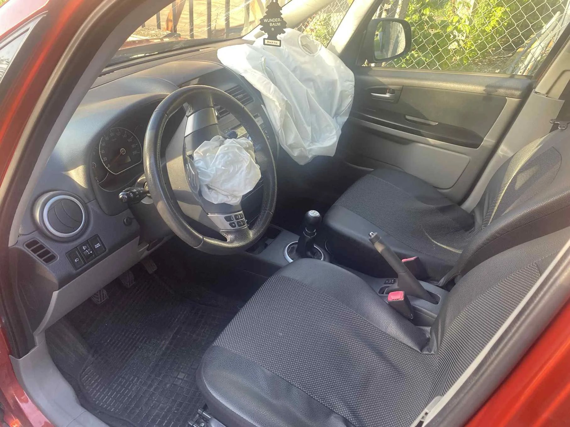 Suzuki SX4 Auto uszkodzone