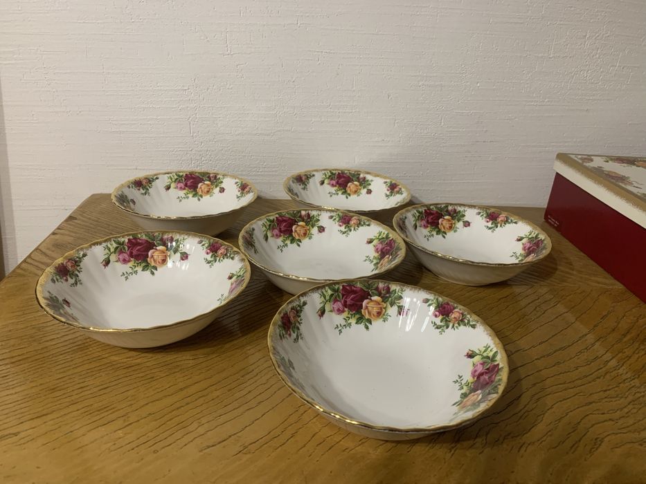 Посуда Royal Albert