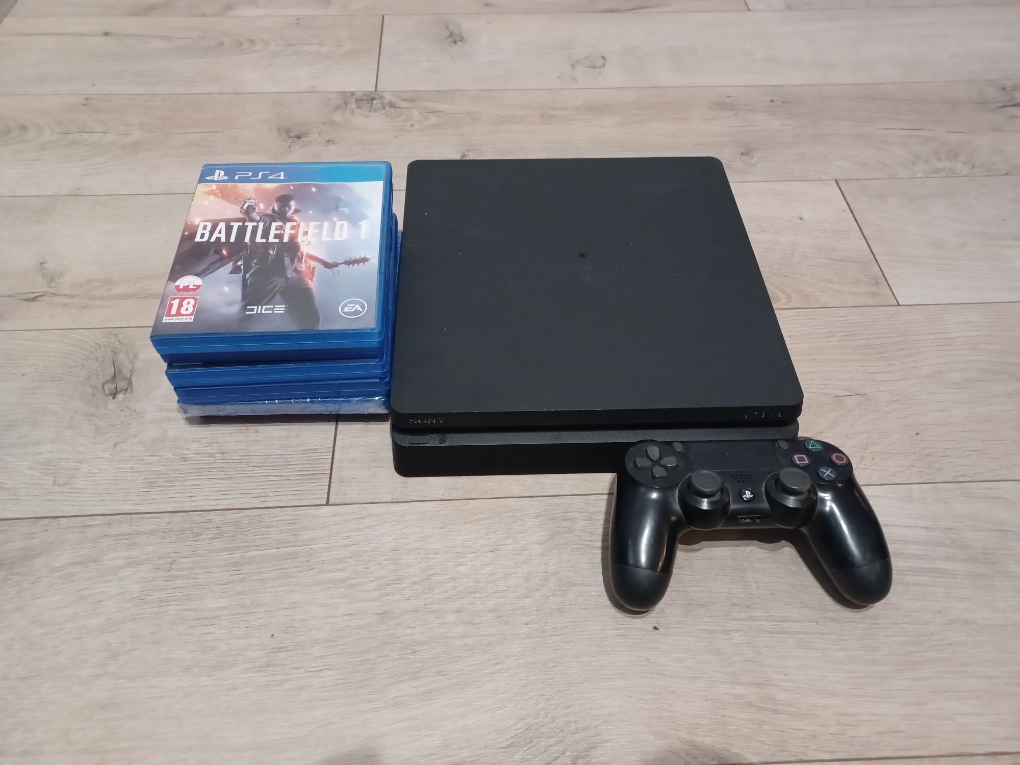Ps4 slim 500GB + 7 gier