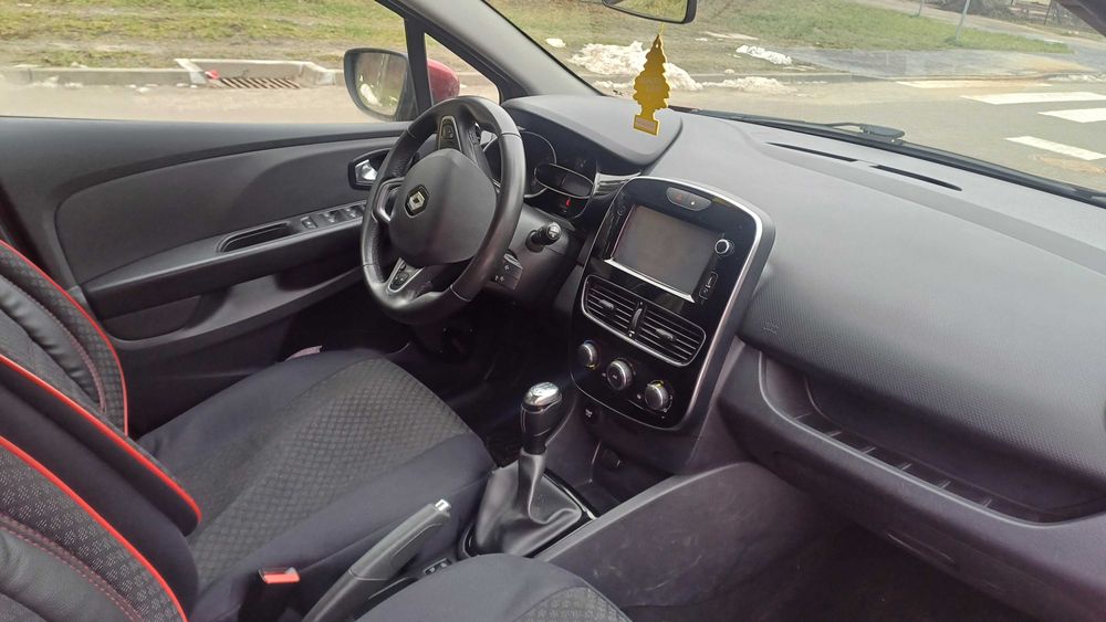Renault Clio GrandTour polift bezwypadkowy