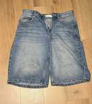 Niebieskie baggy jortsy bershka