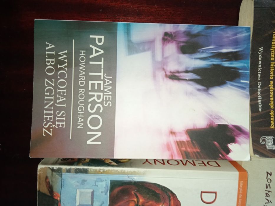 4 książki w cenie 1