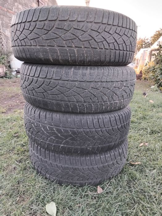 Opony zimowe 4 sztuki 205/60 R16 M+S DUNLOP