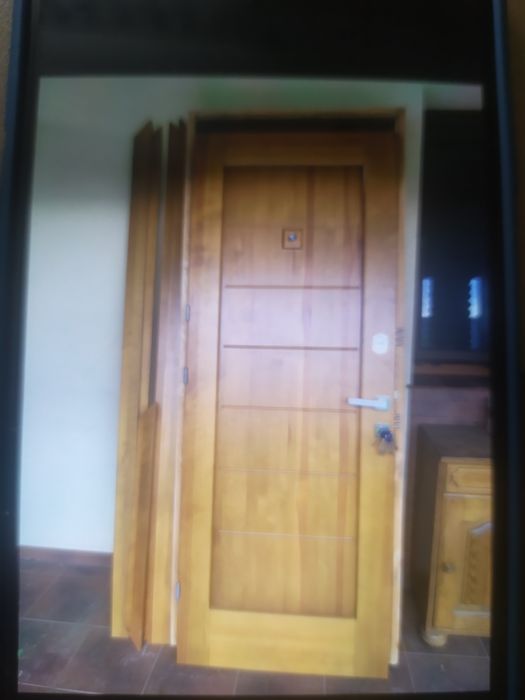 Двері вхідні та міжкімнатні з коробкою і лиштвою