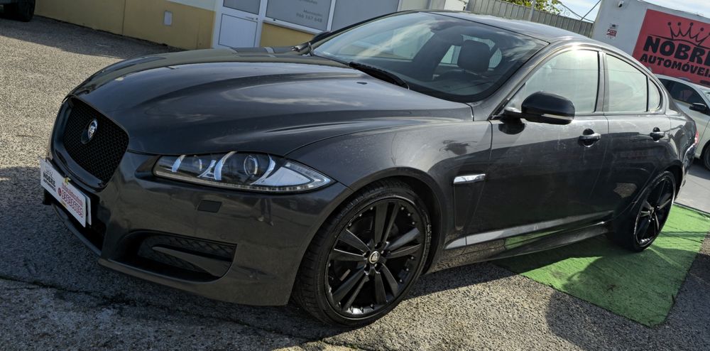 Jaguar xf 2.2d 160 000 klm blak edition