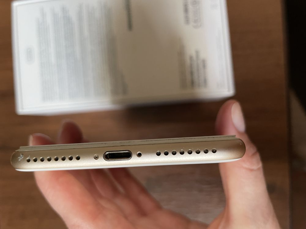 iPhone 7 Plus 32Gb . Б