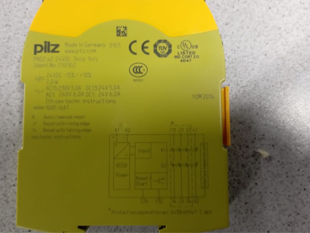 Przekaźnik bezpieczeństwa Pilz PNOZ s2 24VDC
