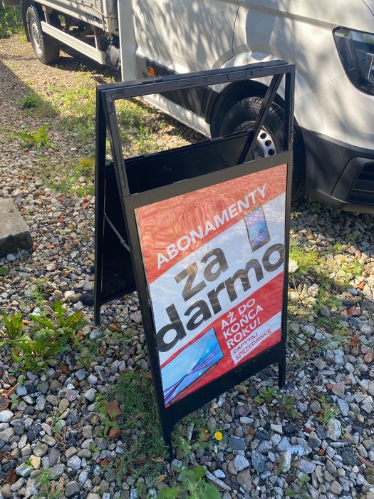 Stojak reklamowy metalowy reklama przed sklepem