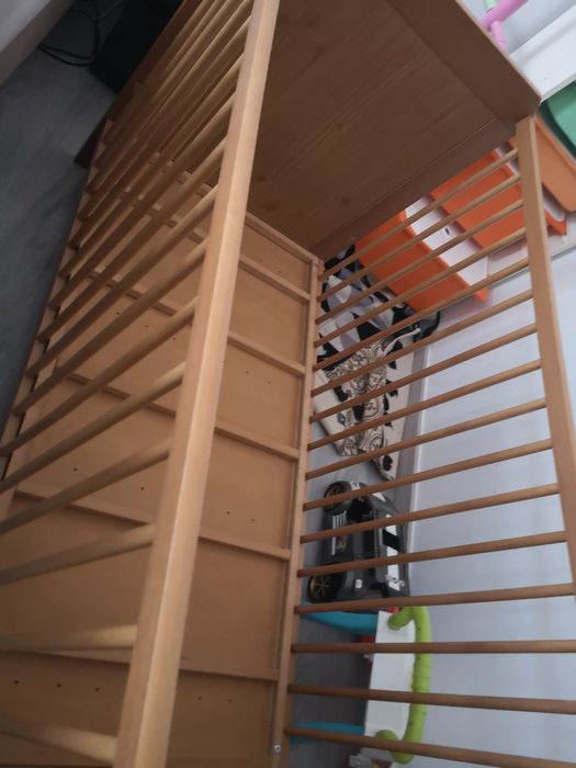 Cama berço com grades