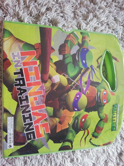Estojo multimateriais Tutles novo