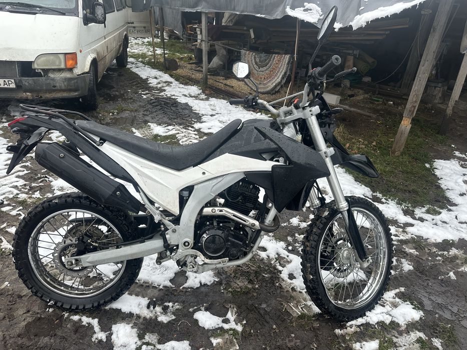 Лонсін 250 на документах