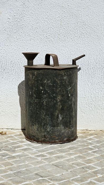 Peças de lagar alentejano do início do séc. XX