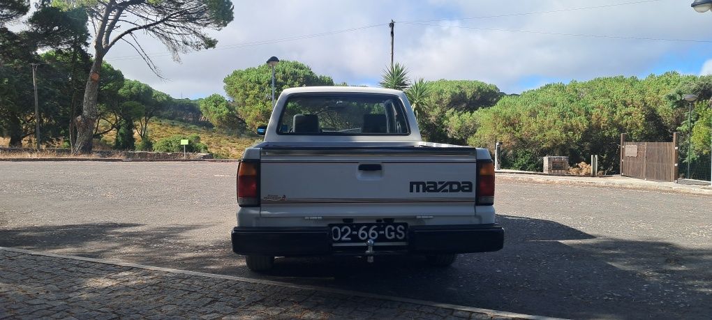 Mazda clássico gasolina