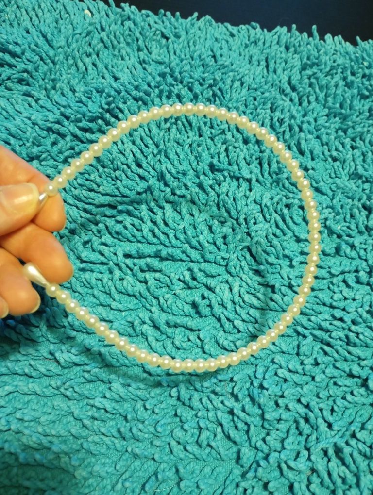 Bandolete fina com pérolas