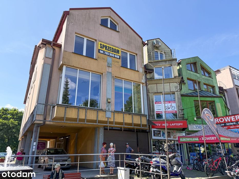 Budynek handlowo-biurowy 649 m² w centrum Suchej Beskidzkiej