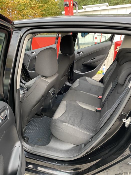 Peugeot 308 bogate wyposażenie