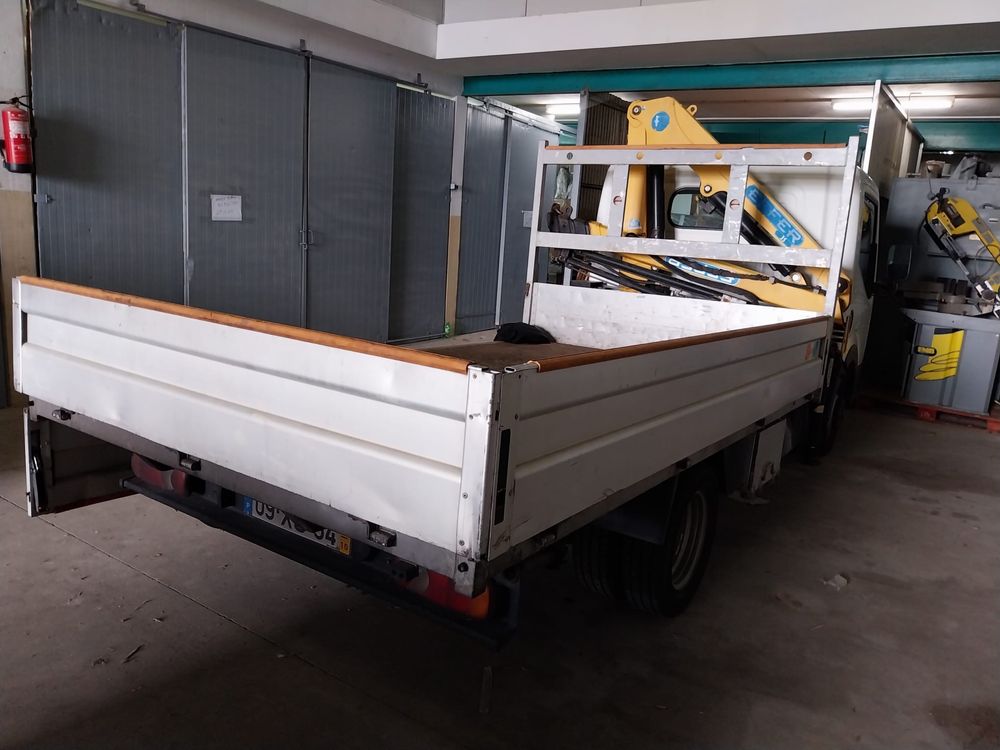 Boa Oportunidade! Nissan Cabstar 35.11 2010 Com Grua