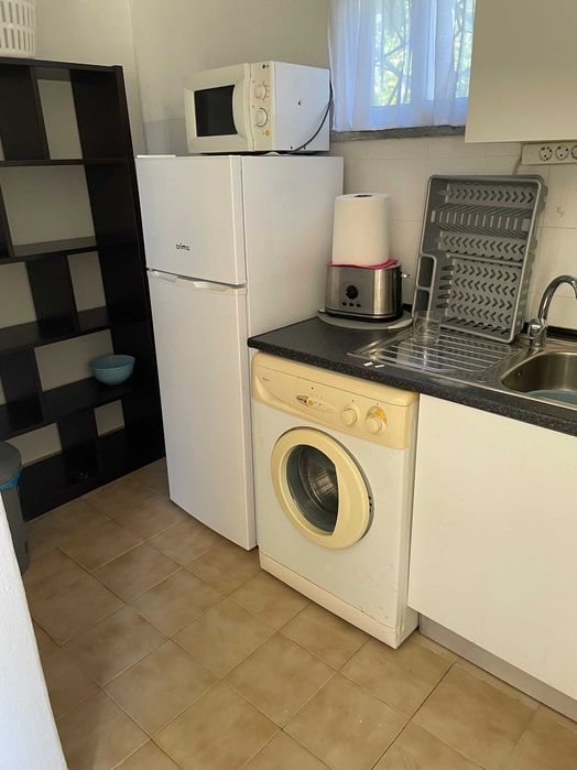 Alugo  em Gambelas Faro, quartos para  estudantes